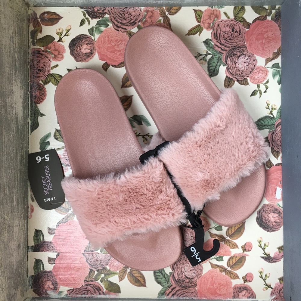 ๐ HP! ๐ slides โข blush โข faux fur โข 5/6 - Picture 3 of 6